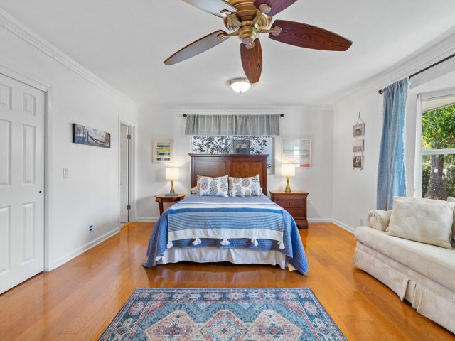 Продажа дома по адресу 925 Cypress Drive - фото 6892630