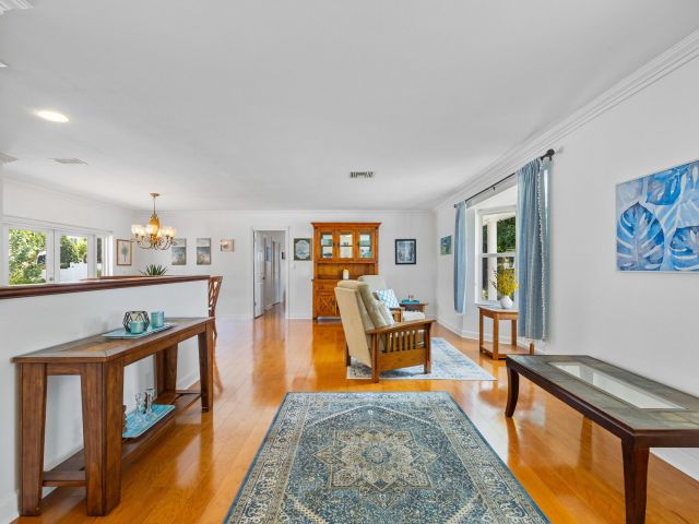 Продажа дома по адресу 925 Cypress Drive - фото 6892637