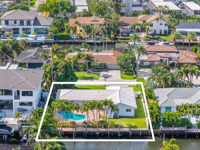 Продажа дома по адресу 925 Cypress Drive - фото 6892641