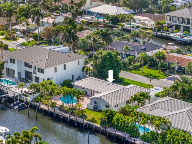 Продажа дома по адресу 925 Cypress Drive - фото 6892649