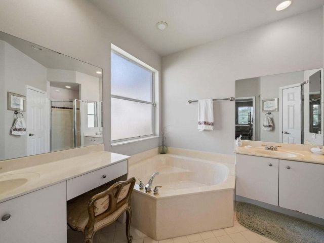 Дом в аренду по адресу 12919 Hyland Circle - фото 6894311