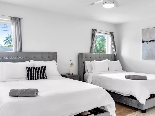 Дом в аренду по адресу 617 NW 30th Ct 0 - фото 6892493