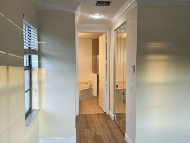 Дом в аренду по адресу 168 W Astor Circle - фото 6892171