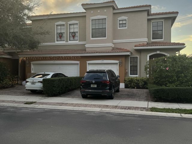 Дом в аренду по адресу 168 W Astor Circle - фото 6892182