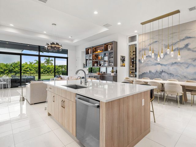 Продажа дома по адресу 8233 Essex Country Club Drive - фото 6901393