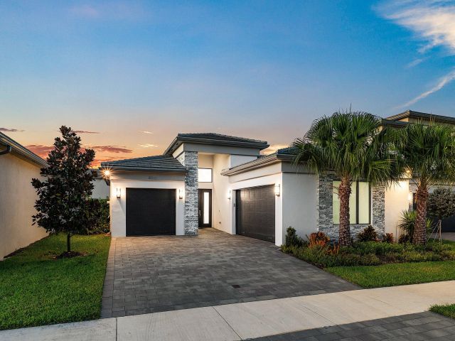 Продажа дома по адресу 8233 Essex Country Club Drive - фото 6901403