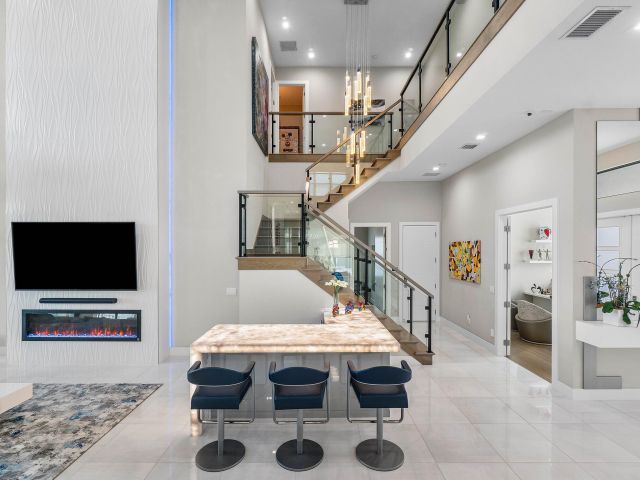 Продажа дома по адресу 9657 Vescovato Way - фото 6896665