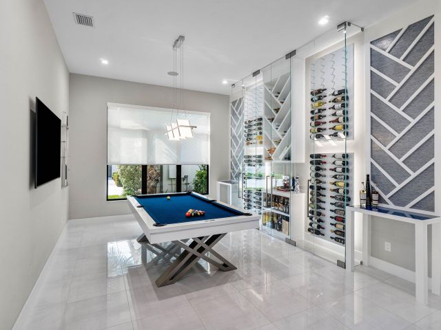 Продажа дома по адресу 9657 Vescovato Way - фото 6896667