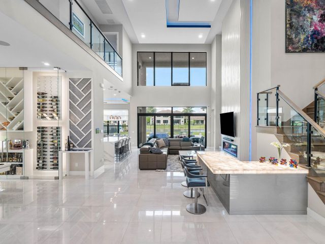 Продажа дома по адресу 9657 Vescovato Way - фото 6896668