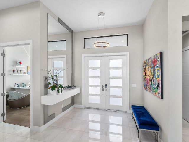 Продажа дома по адресу 9657 Vescovato Way - фото 6896669