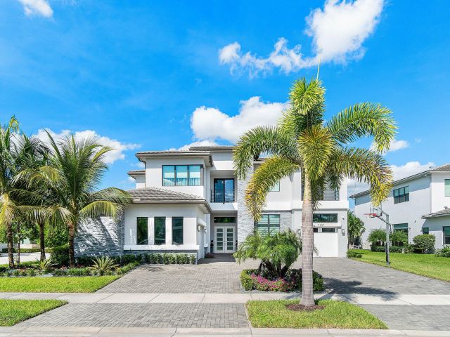 Продажа дома по адресу 9657 Vescovato Way - фото 6896672