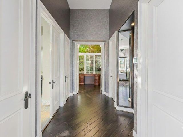 Продажа дома по адресу 21169 Oakley Court - фото 6896674