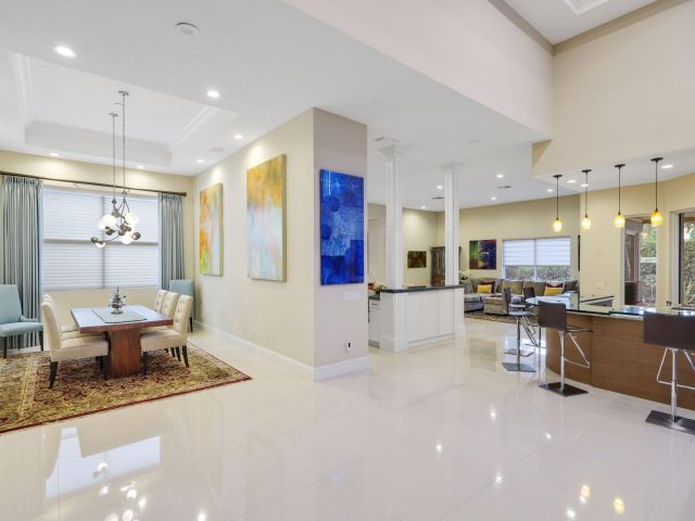 Продажа дома по адресу 7039 Mandarin Drive - фото 6903663