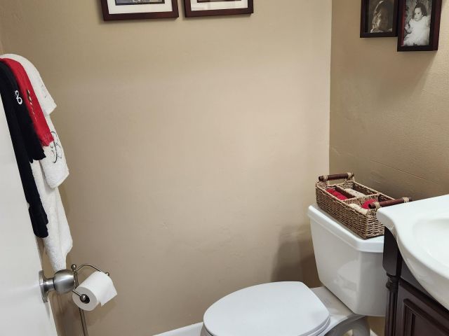 Продажа дома по адресу 3099 NW 25th Terrace - фото 6920659