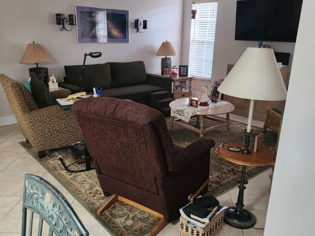 Продажа дома по адресу 3099 NW 25th Terrace - фото 6920668