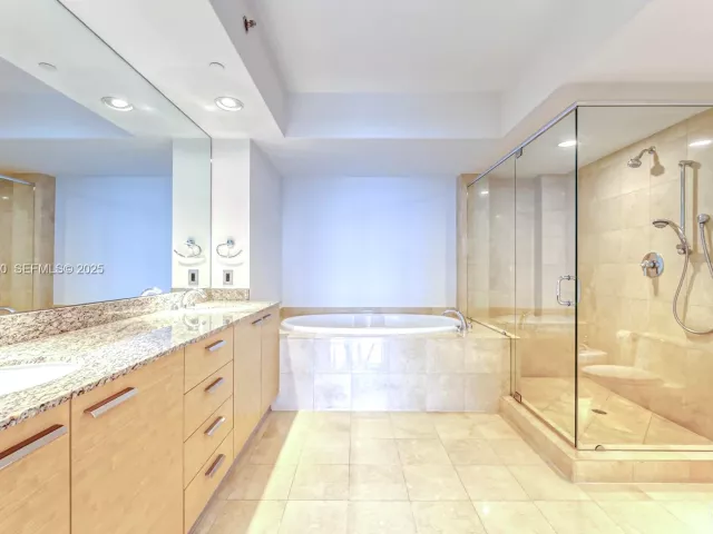 Продажа квартиры #4601 - фото 6896697