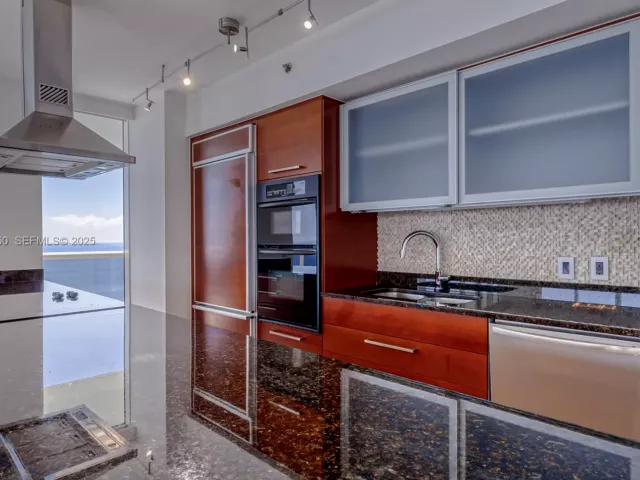 Продажа квартиры #4601 - фото 6896702