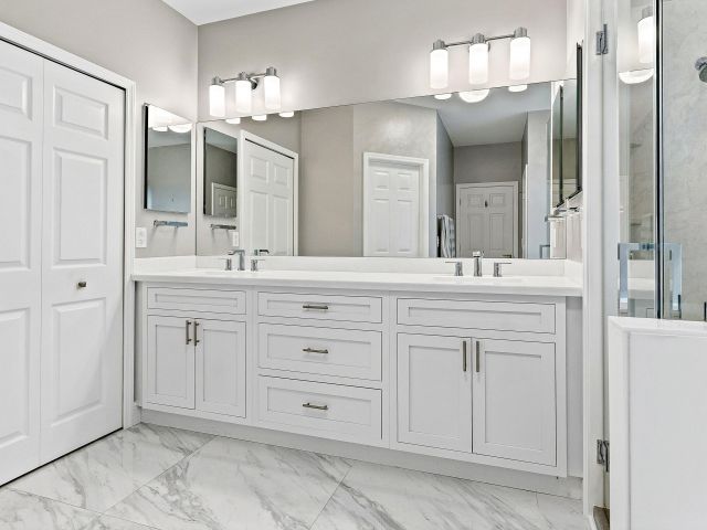 Дом в аренду по адресу 12403 Cascades Pointe Drive - фото 6897111