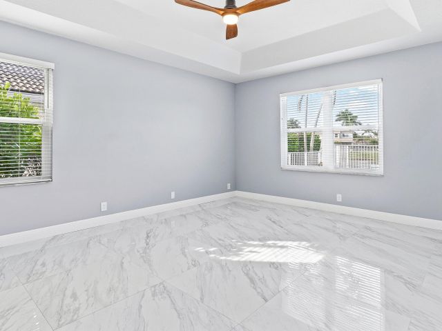 Дом в аренду по адресу 12403 Cascades Pointe Drive - фото 6897113