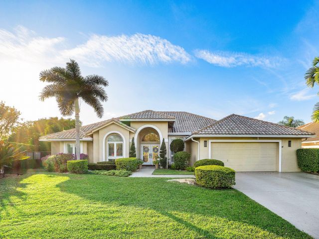 Дом в аренду по адресу 20376 Hacienda Court - фото 6897868