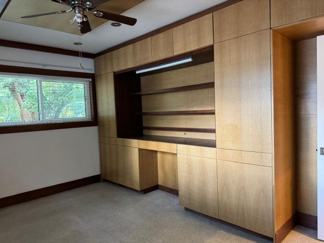 Дом в аренду по адресу 985 NE 115th St - фото 6901581