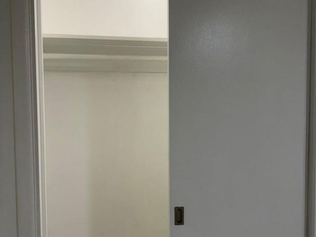 Дом в аренду по адресу 233 E E 24th Street, Street - фото 6901340