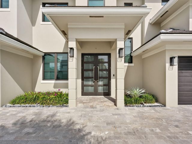 Дом в аренду по адресу 785 NE 70th Street - фото 6897320