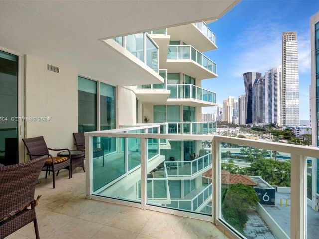 Продажа квартиры #1-1006 - фото 6900555