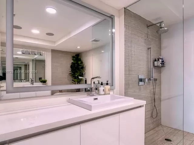 Продажа квартиры #4-1701 - фото 6905021