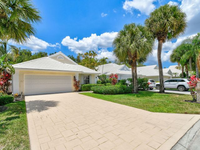 Продажа дома по адресу 9293 Heathridge Drive - фото 6899248