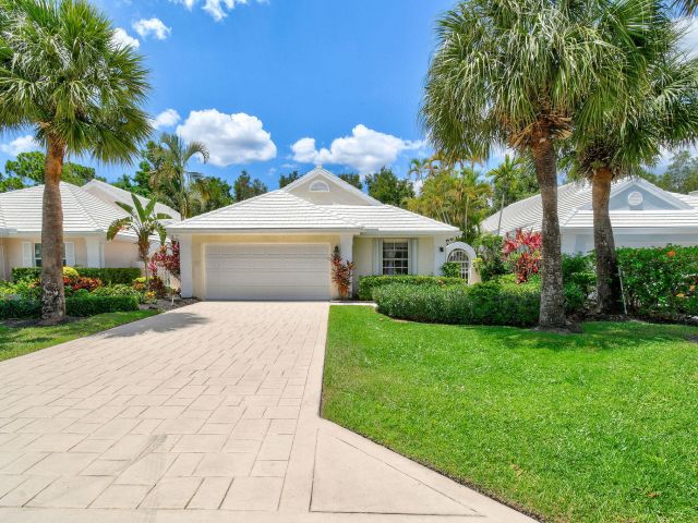 Продажа дома по адресу 9293 Heathridge Drive - фото 6899249