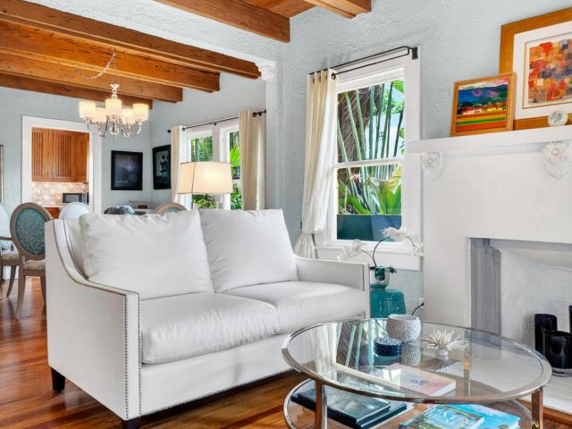 Продажа дома по адресу 348 Plymouth Road - фото 6899250