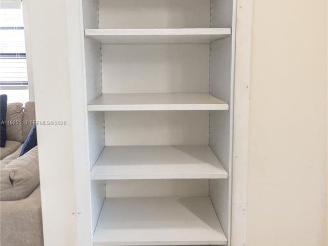 Продажа дома по адресу 2444 Roosevelt St - фото 6904724