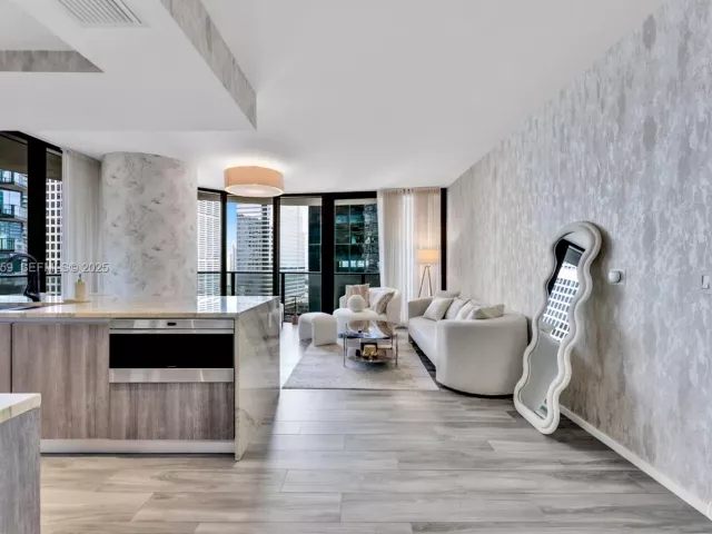 Продажа квартиры #1805 - фото 6914153