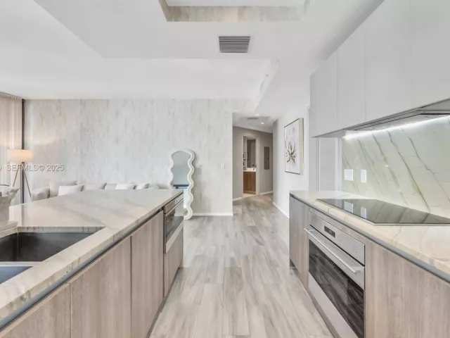 Продажа квартиры #1805 - фото 6914155