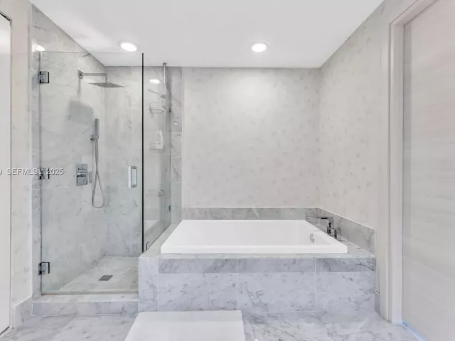 Продажа квартиры #1805 - фото 6914139