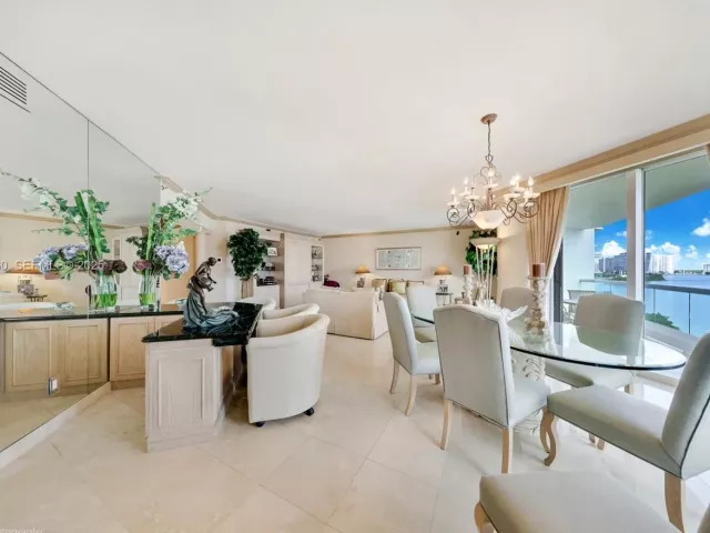 Продажа квартиры #703 - фото 6900080