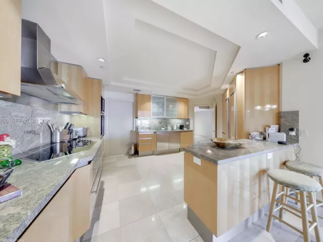 Продажа квартиры #703 - фото 6900082