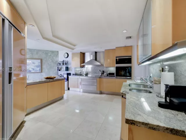 Продажа квартиры #703 - фото 6900083