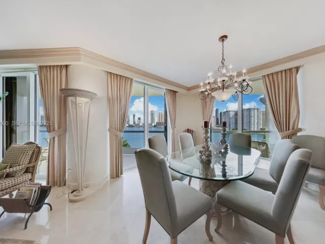 Продажа квартиры #703 - фото 6900087