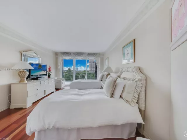 Продажа квартиры #703 - фото 6900071