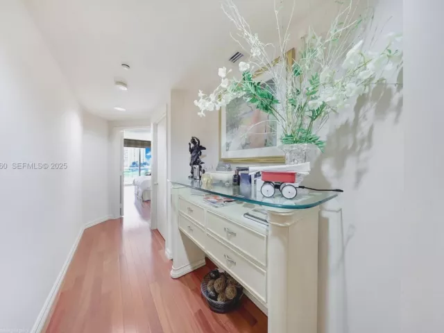 Продажа квартиры #703 - фото 6900074