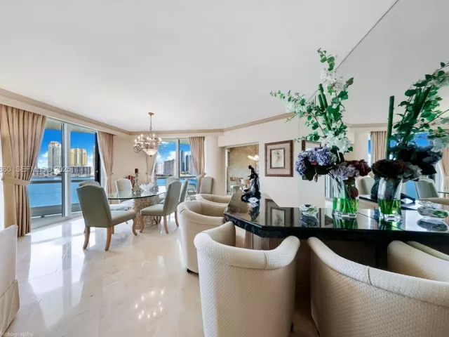 Продажа квартиры #703 - фото 6900078