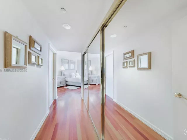 Продажа квартиры #703 - фото 6900070