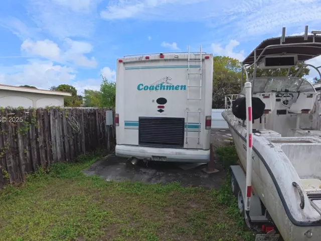 Продажа дома по адресу 16220 NW 41st Ave - фото 7593664