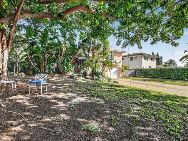 Продажа дома по адресу 460 SE 18th Avenue - фото 6901605