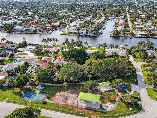 Продажа дома по адресу 460 SE 18th Avenue - фото 6901611