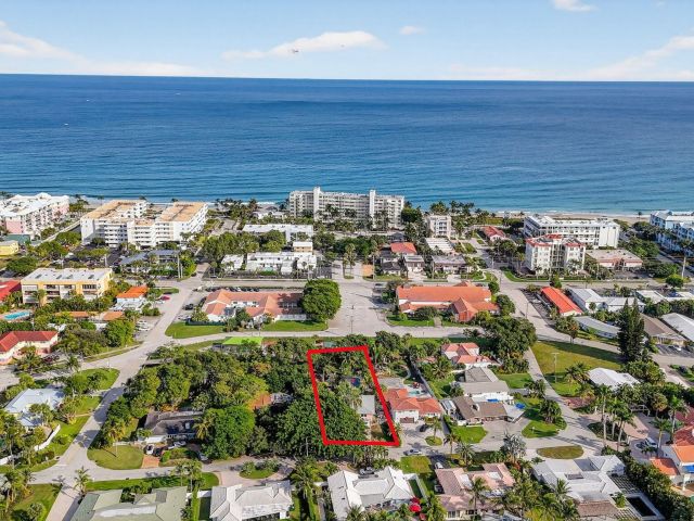 Продажа дома по адресу 460 SE 18th Avenue - фото 6901616