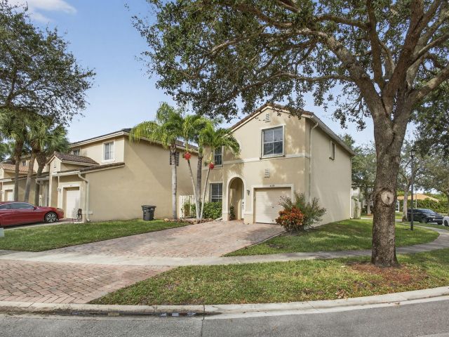 Продажа дома по адресу 4159 Lake Tahoe Circle - фото 6906142