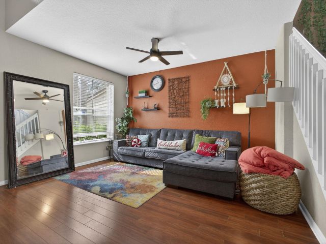 Продажа дома по адресу 4159 Lake Tahoe Circle - фото 6906144